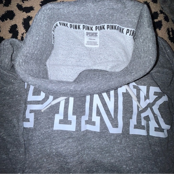 VS PINK CREWNECK LG - Picture 3 of 5
